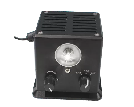 Fuente de luz LED giratoria